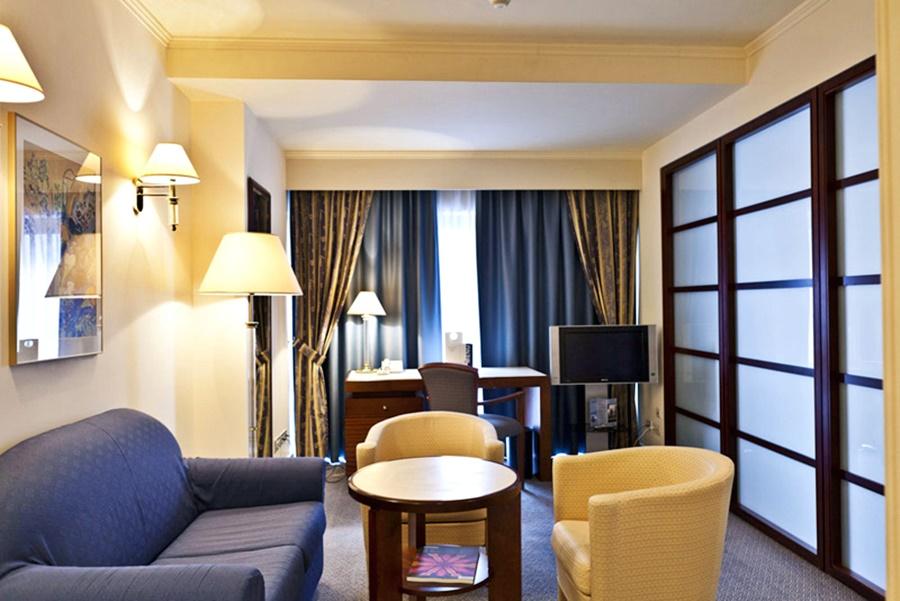 Hotel Le Chatelain Brussels Ngoại thất bức ảnh Suite