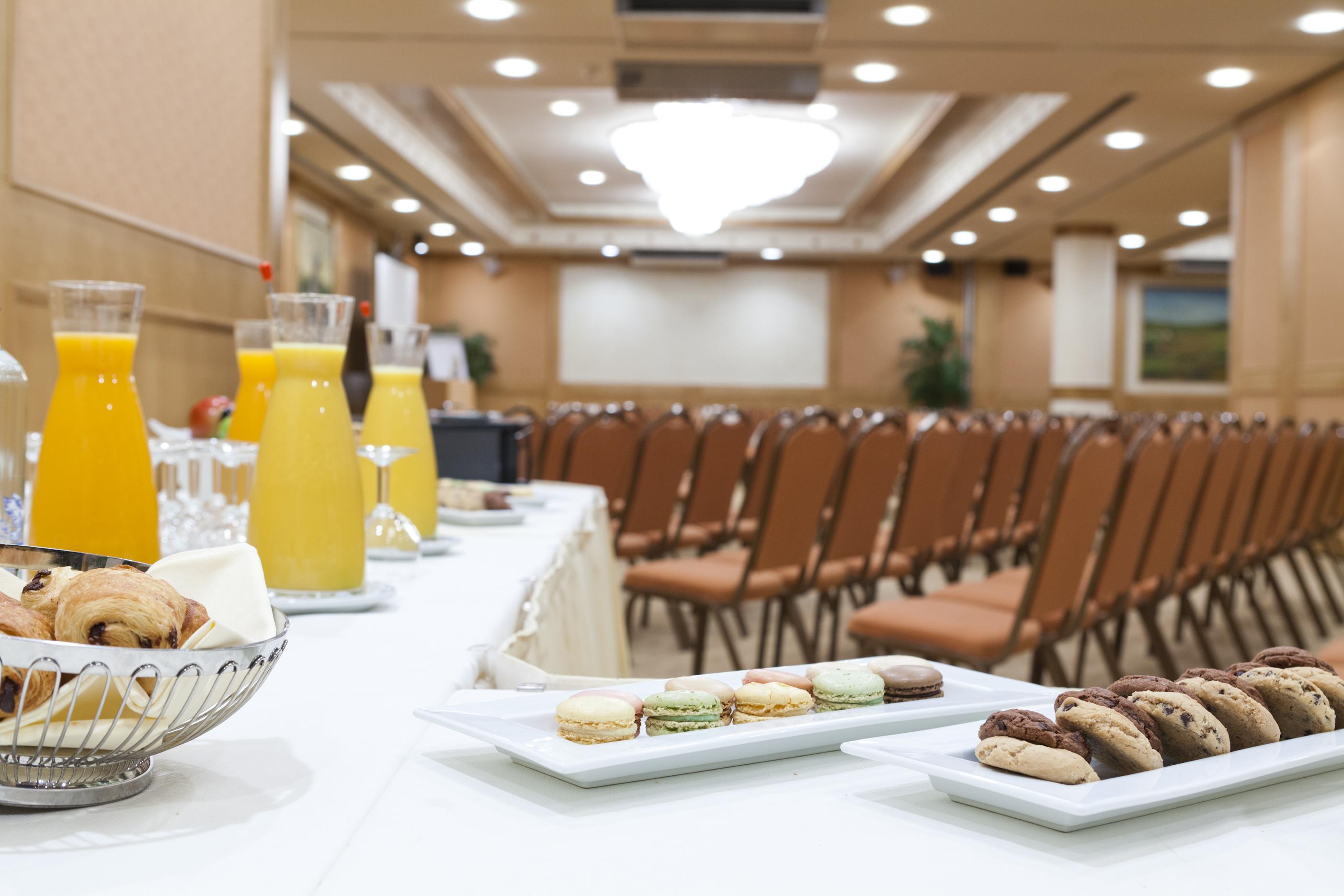 Hotel Le Chatelain Brussels Ngoại thất bức ảnh A meeting room at a hotel