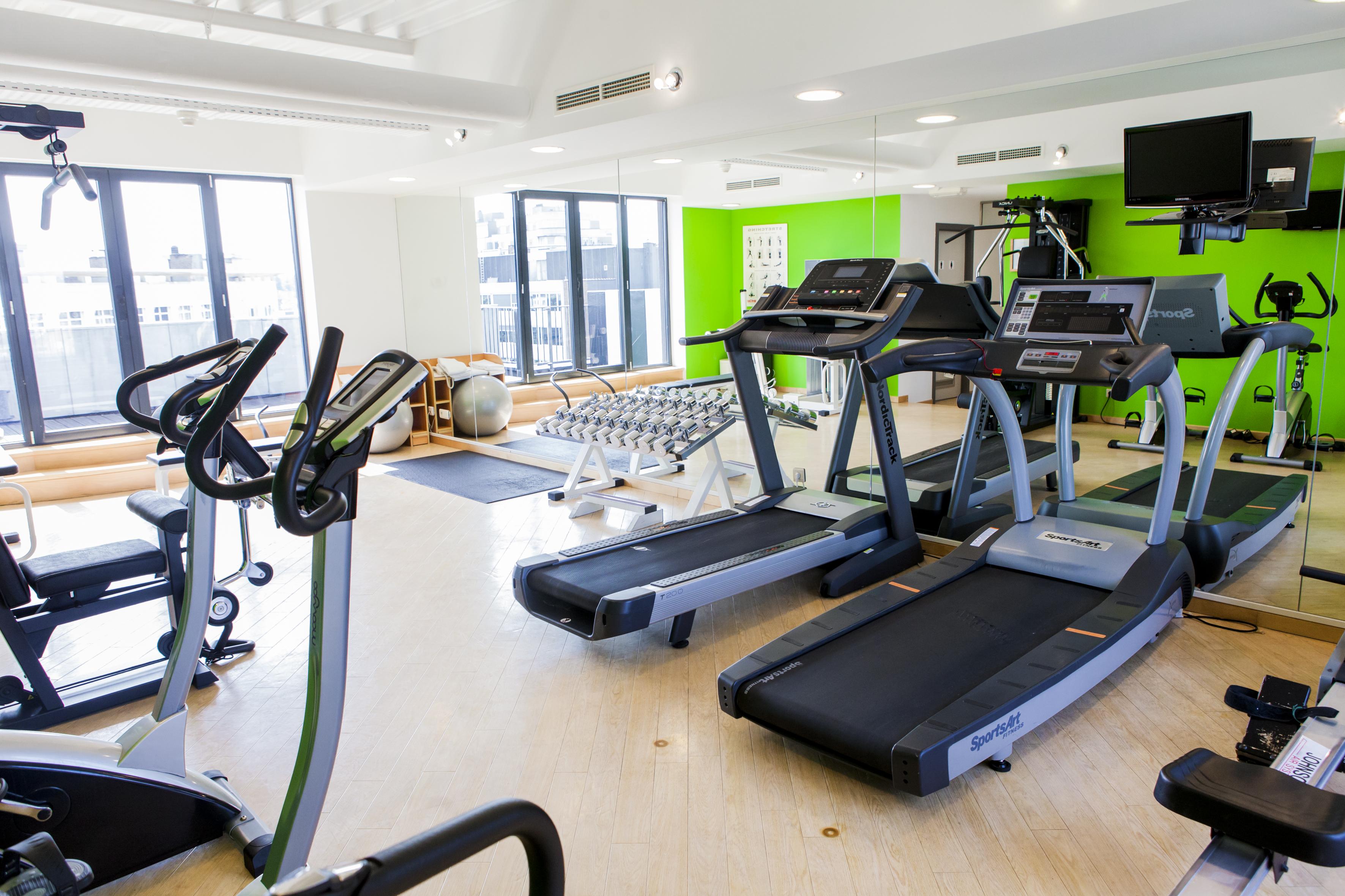 Hotel Le Chatelain Brussels Ngoại thất bức ảnh The gym at the University of East London