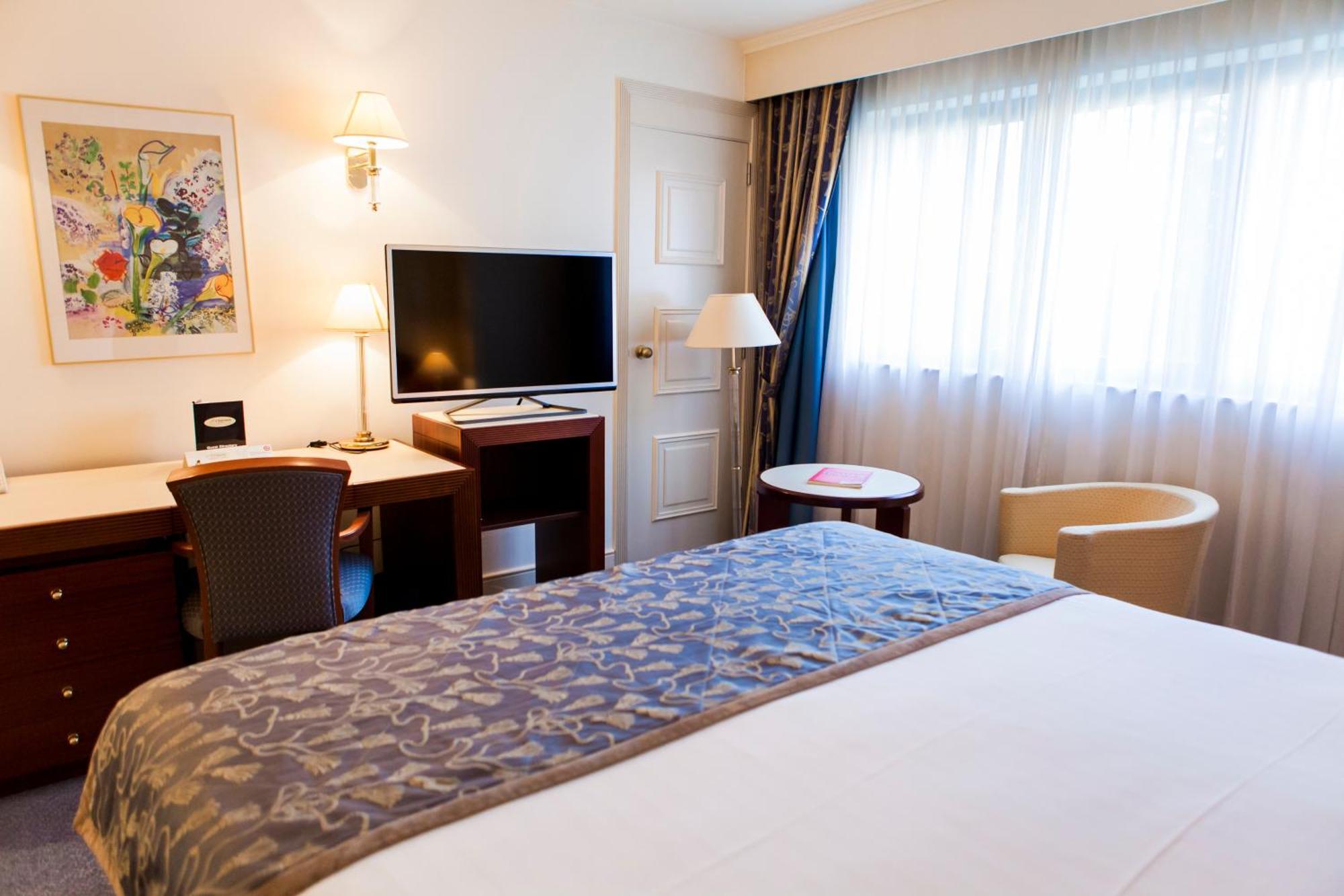 Hotel Le Chatelain Brussels Ngoại thất bức ảnh A room at the hotel
